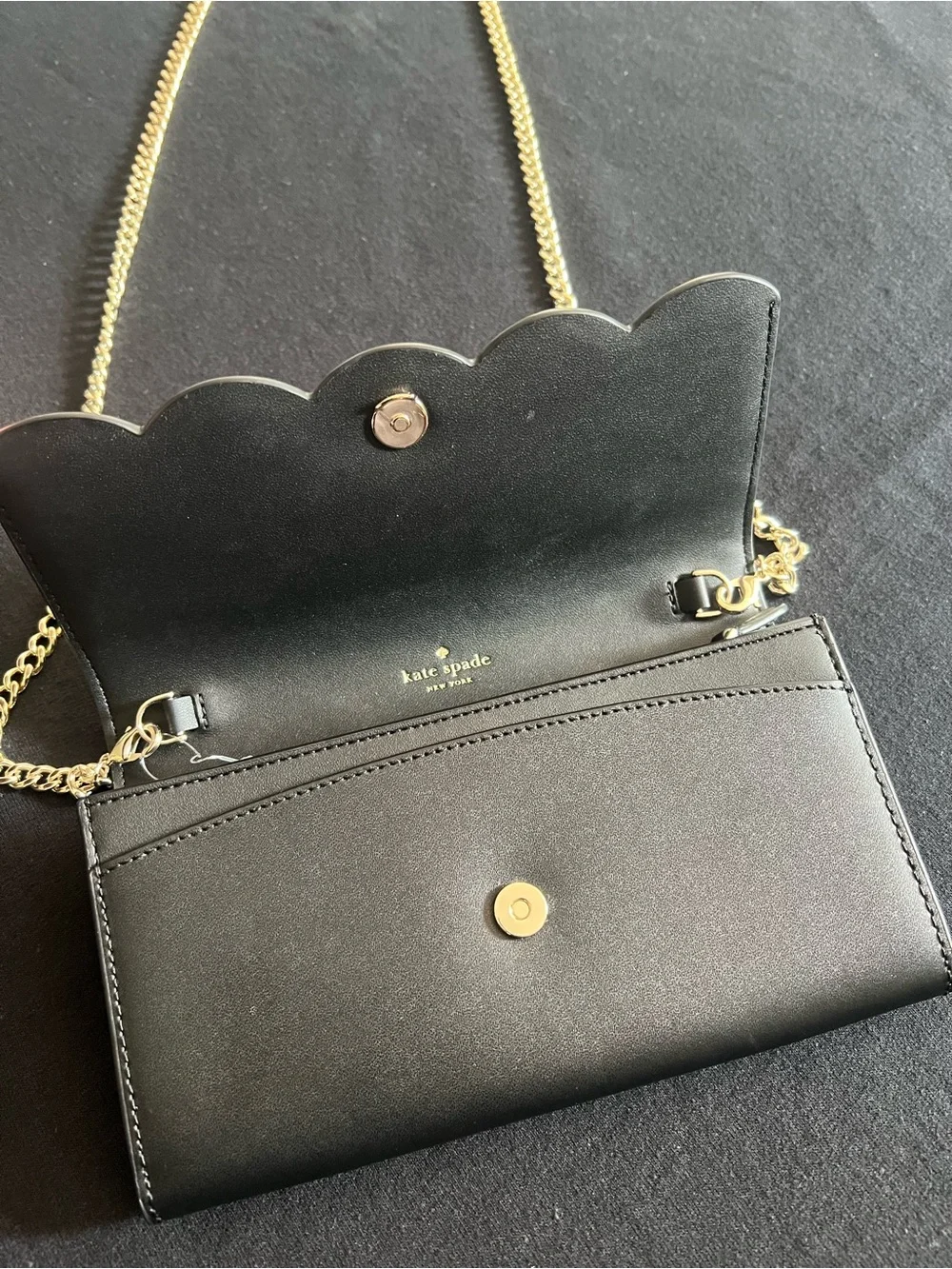 kate spade Gemma Black Leather Scalloped Crossbody Wallet on a Gold Chain NEW